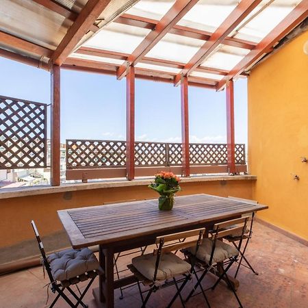 Apartamento Iflat Spacious Penthouse Near The Vatican City Roma Exterior foto