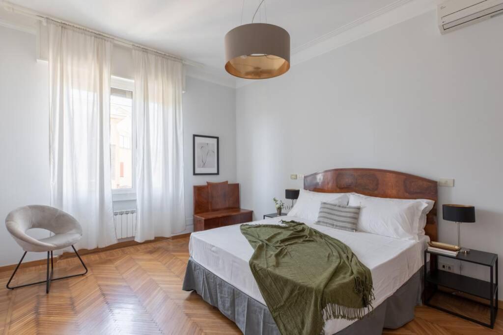Apartamento Iflat Spacious Penthouse Near The Vatican City Roma Exterior foto