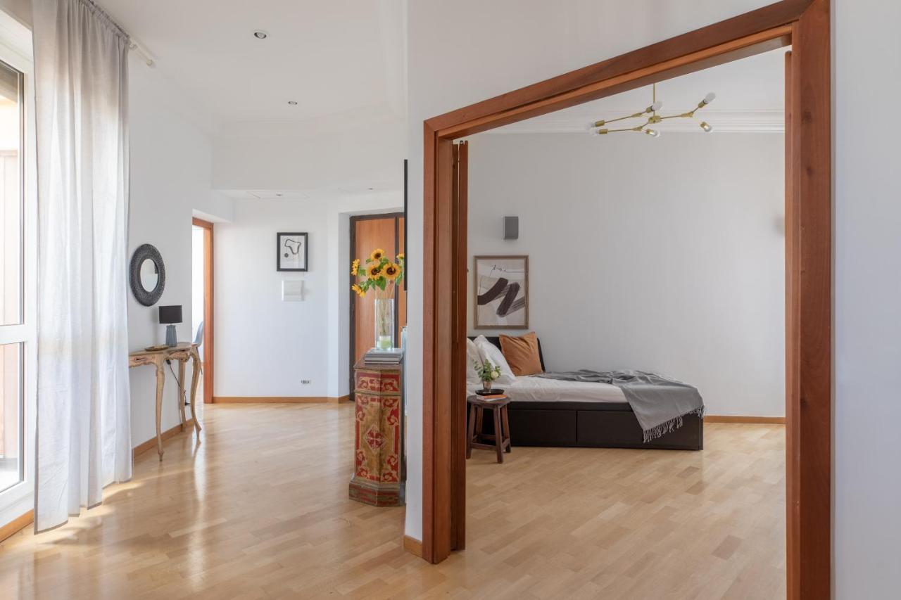 Apartamento Iflat Spacious Penthouse Near The Vatican City Roma Exterior foto