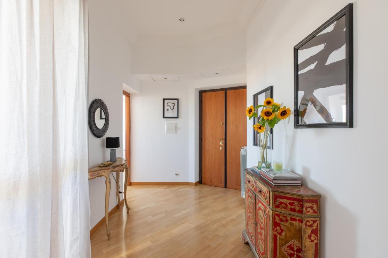 Apartamento Iflat Spacious Penthouse Near The Vatican City Roma Exterior foto